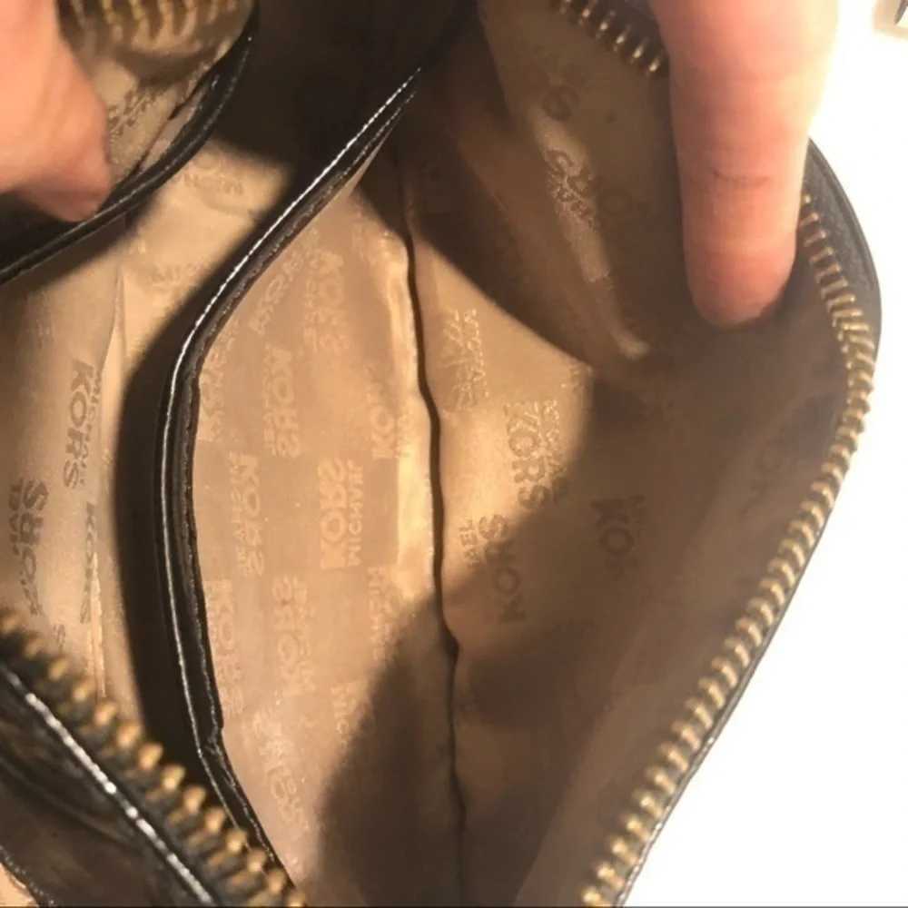 Michael kors patent leather cosmetic bag
